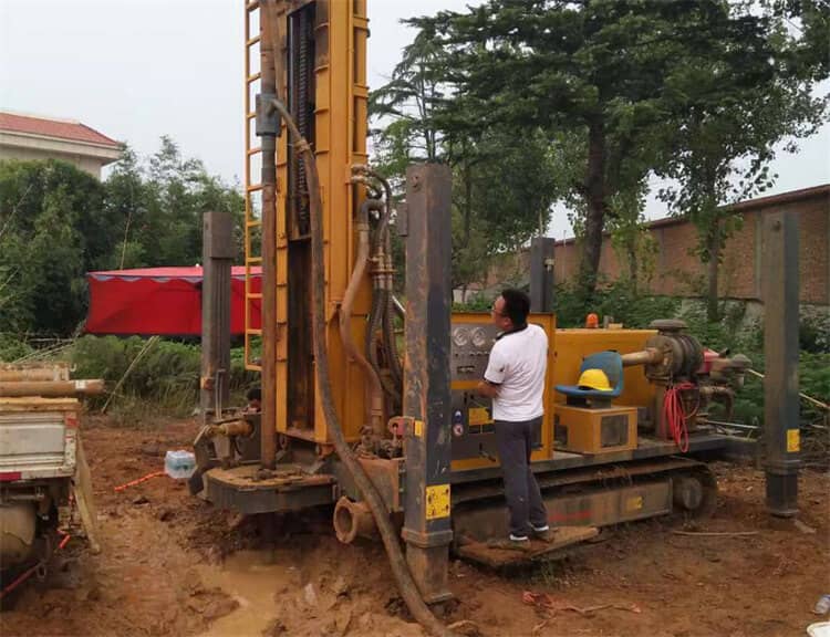 孝感打井公司为您介绍打井机的保养方法